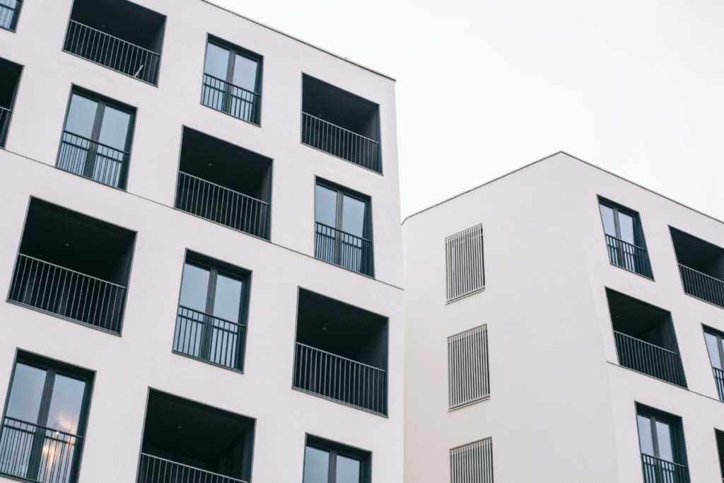 Nieruchomości-i-proces-inwestycyjny-WMCG